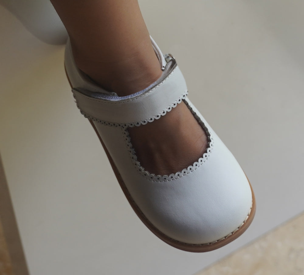 Atti & Anna Arielle Maryjane Off White Dress Shoe