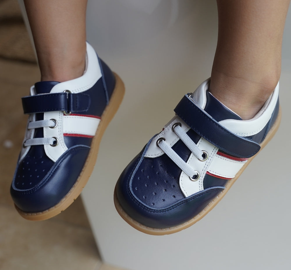 Atti and Anna Caleb Leather Sneaker Blue