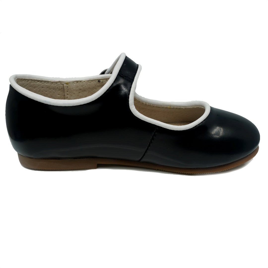 Atti & Anna Amelia Dress Shoe Black and White