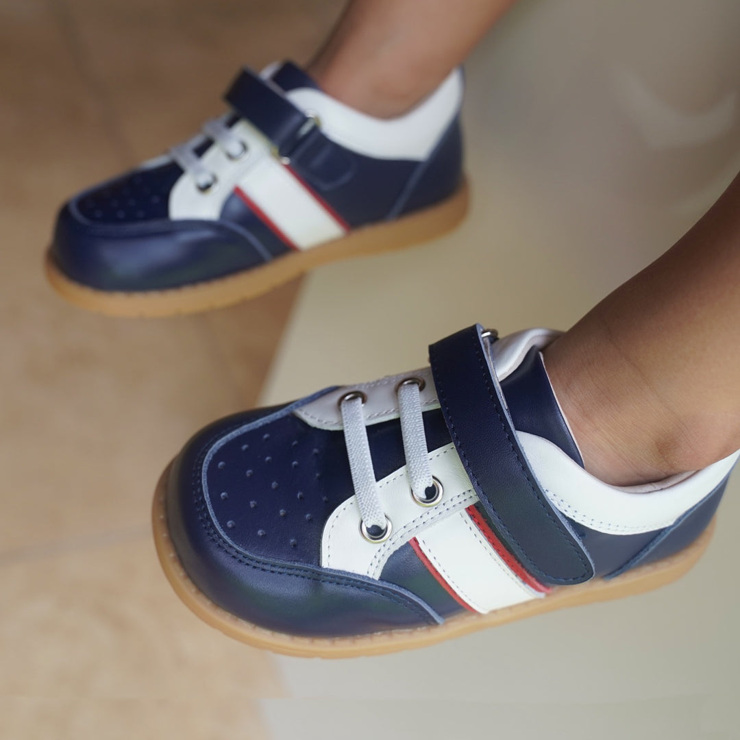 Atti and Anna Caleb Leather Sneaker Blue
