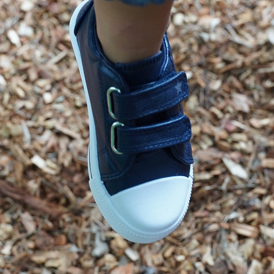 Charlie Loafer in Vegan Leather Navy