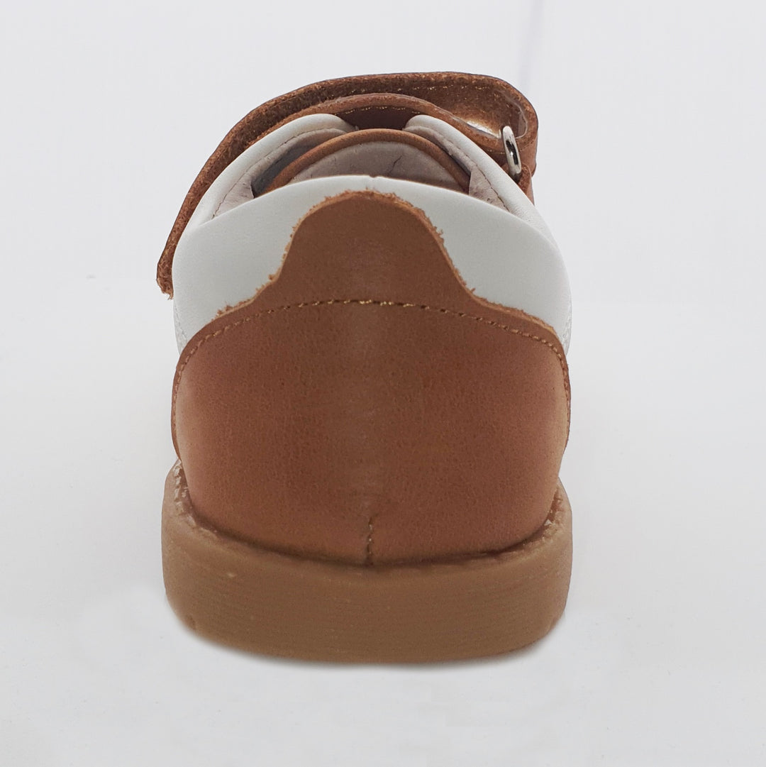 Atti and Anna Caleb Leather Sneaker Tan / Light Brown